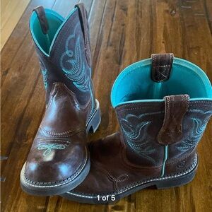 Ariat Brown Western Boots with Blue Accents 8